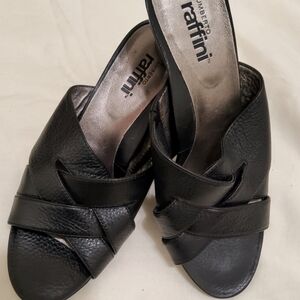 Leather, Size 9, Umberto Raffini. Heel 2.5" comfy. Open toe, slide on.
